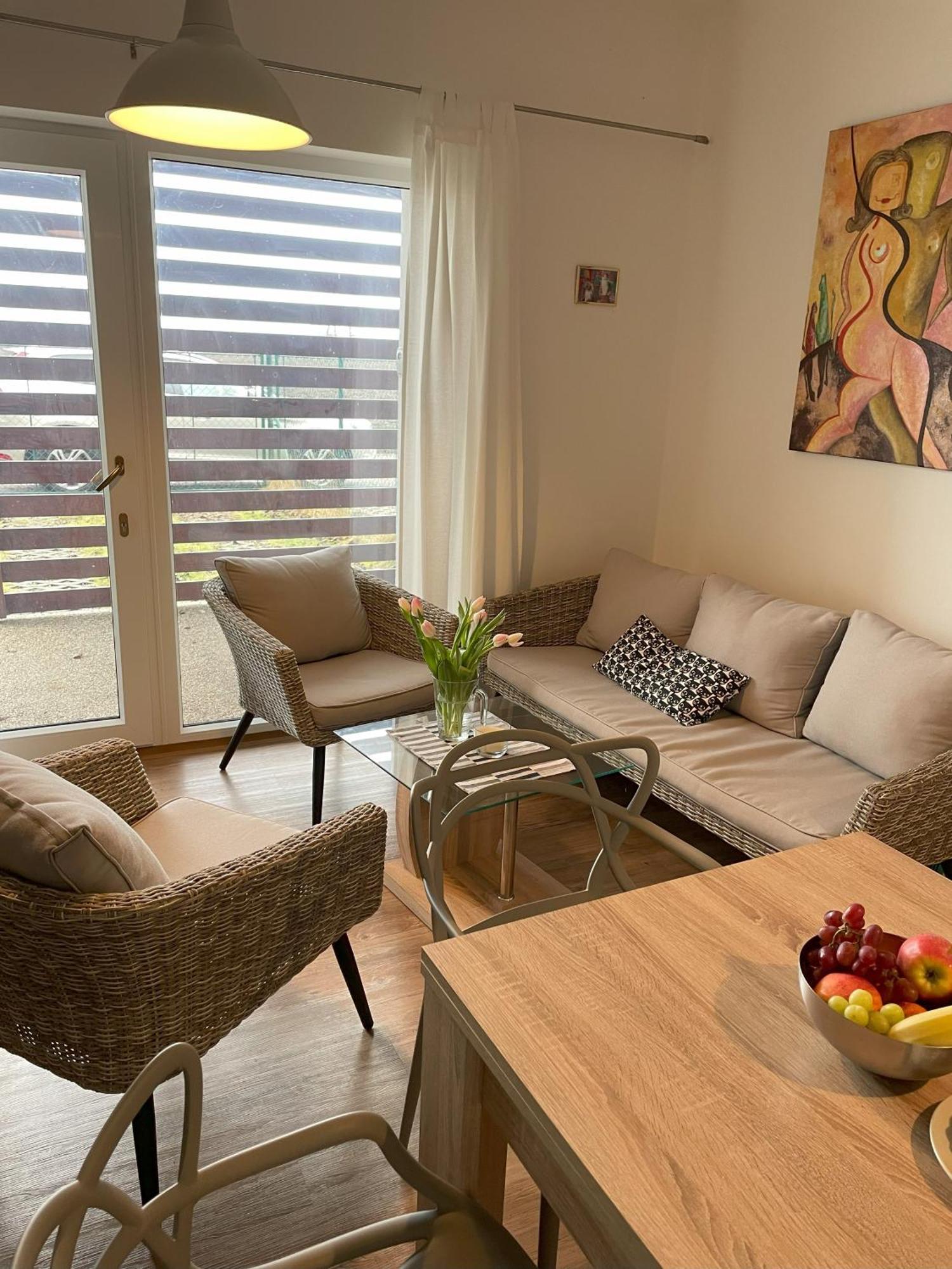 Apartmany Dolní Dunajovice Екстериор снимка